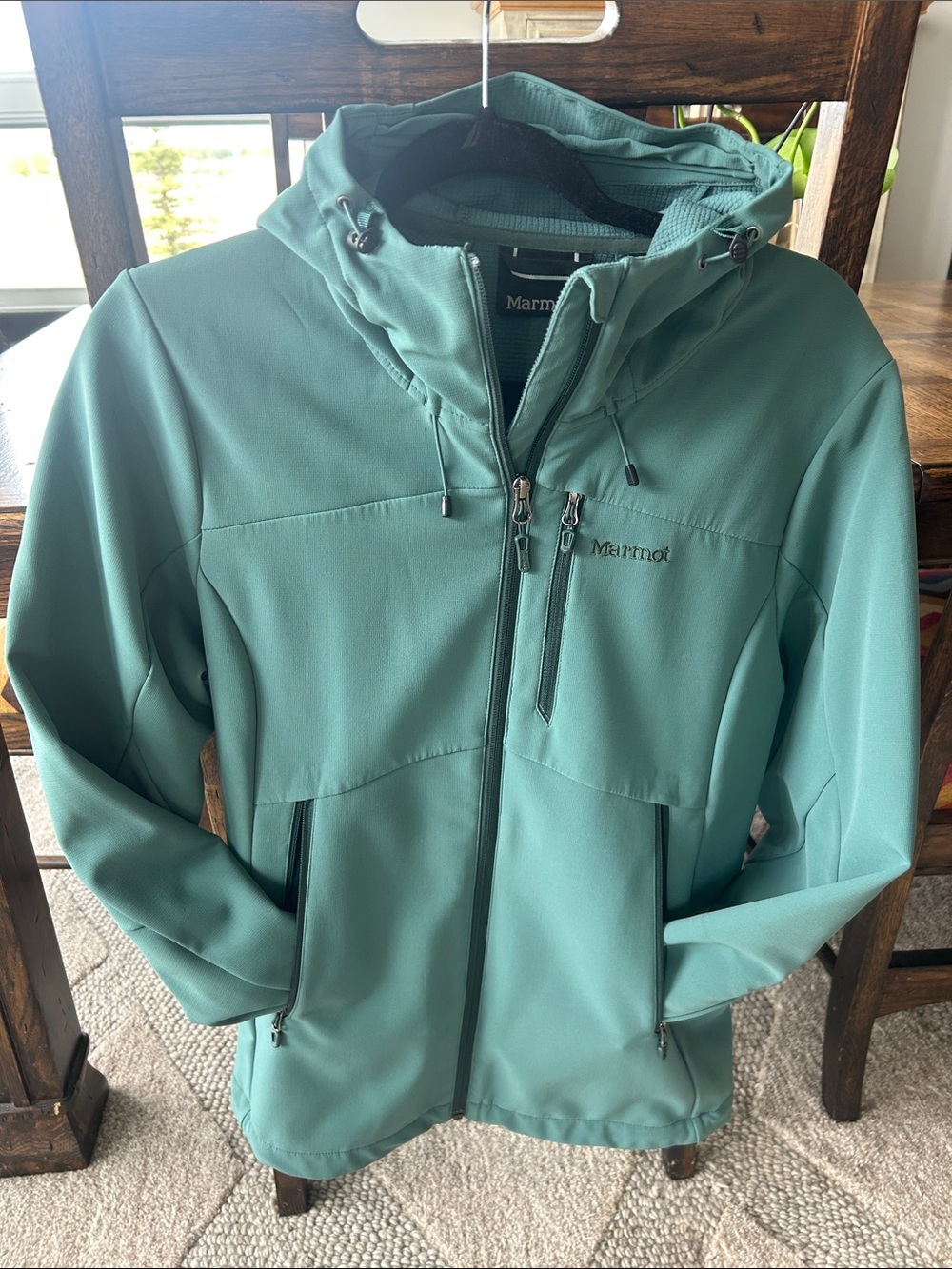 Marmot women’s Seafoam Green Hooded Softshell Jacket Large. Never worn